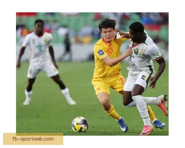 FIFA系列赛国足开局不利九分钟内连丢两球遭喀麦隆零封